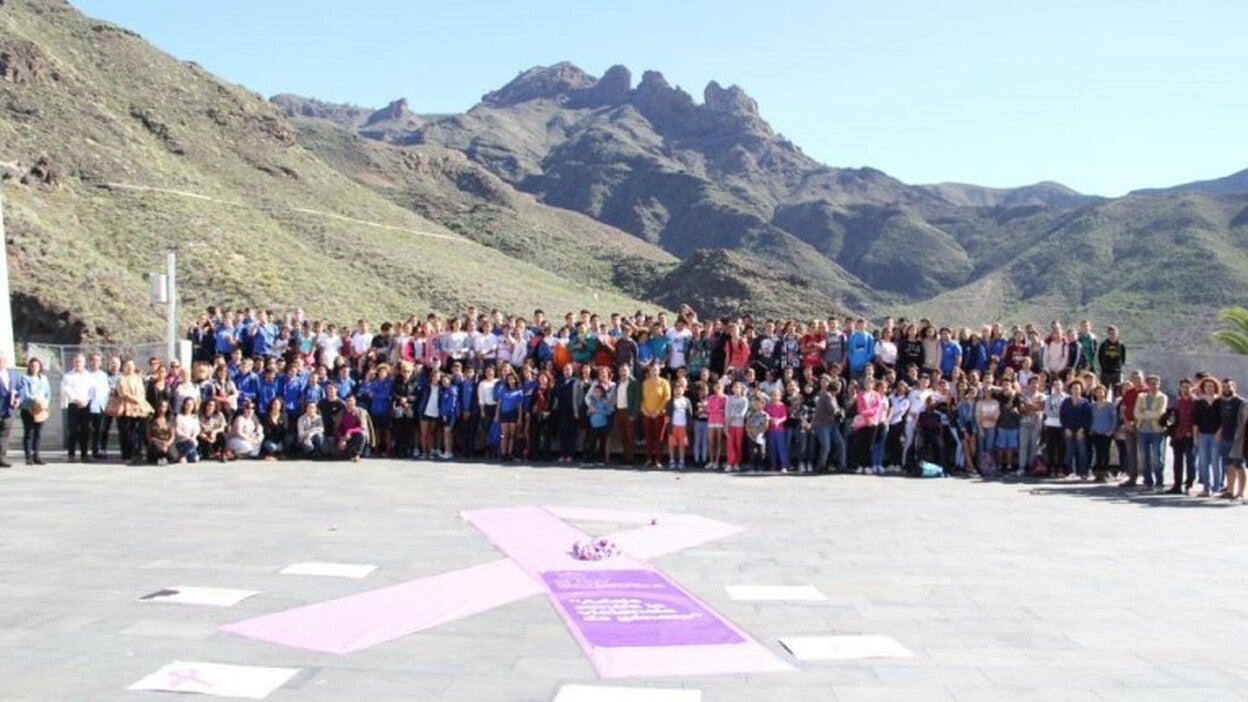 ‘Si no piensas como él... REACCIONA. Elige la igualdad’