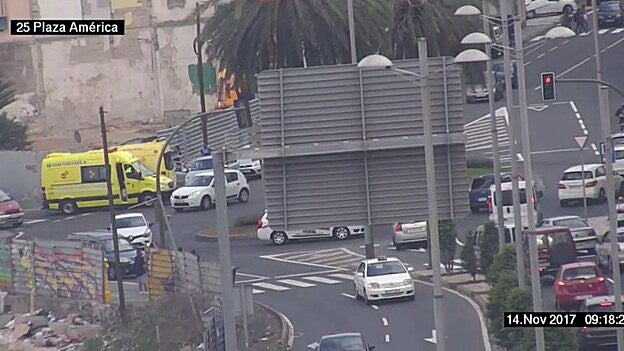 Accidente en rotonda / Policia Local LPA