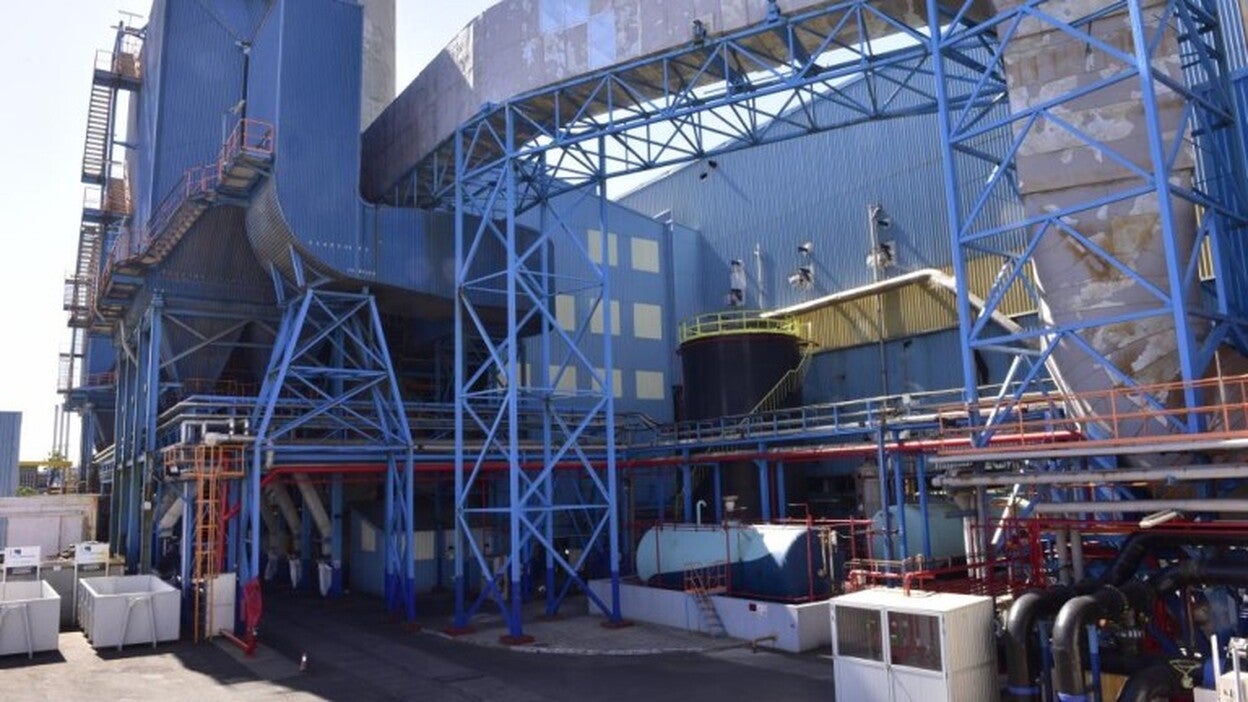 Emalsa denuncia varios actos de boicot sufrido en sus instalaciones, vehículos y servicio