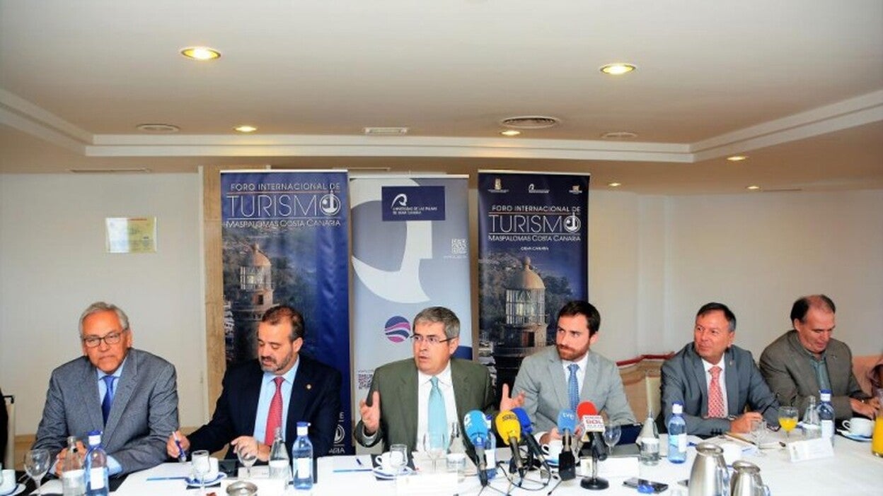 El Foro de Turismo de Maspalomas reúne a expertos de cinco países