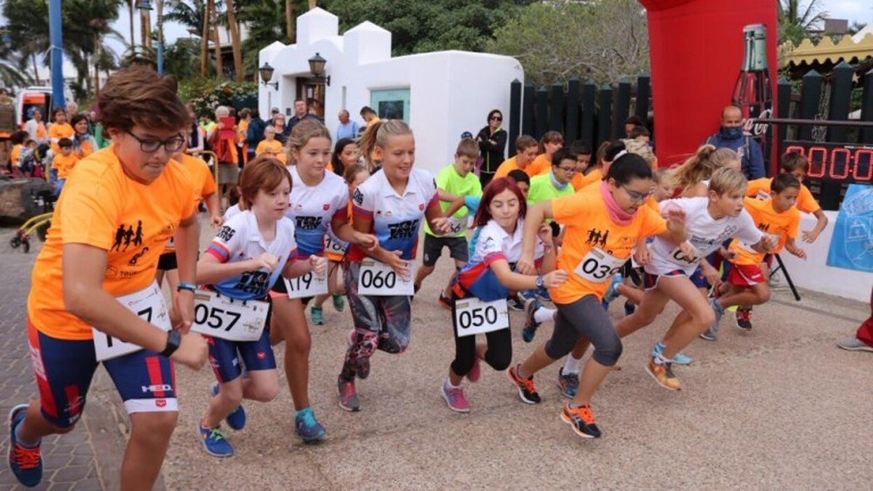 La carrera benéfica de Playa Blanca logró recaudar 4.815 euros