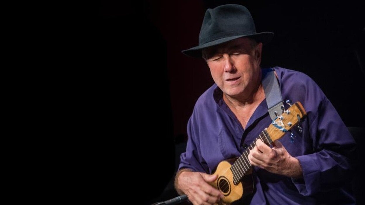 ‘El Colorao’ “retrocede hacia el futuro” en el auditorio