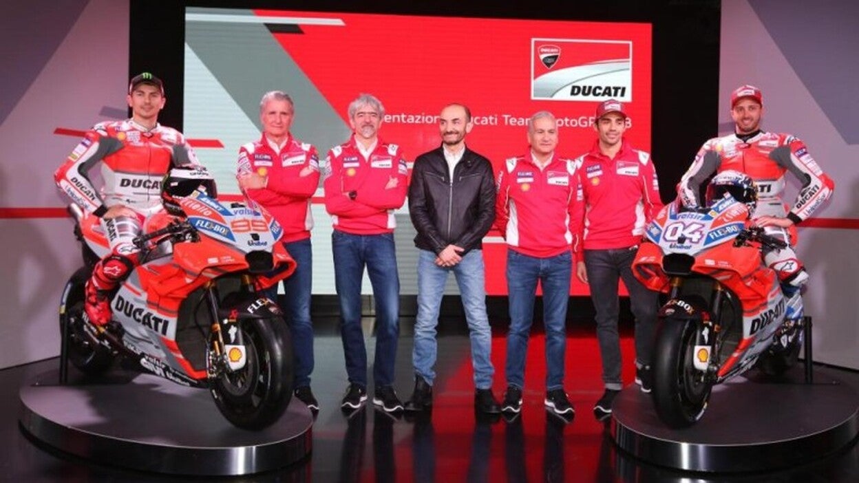Ducati presenta su moto: roja, gris y "más agresiva"