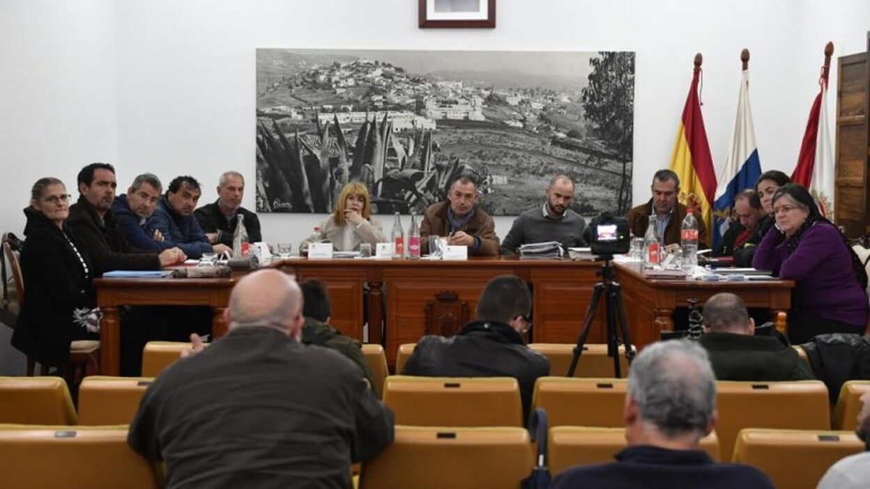 Firgas tiene diez días para elegir nuevo alcalde