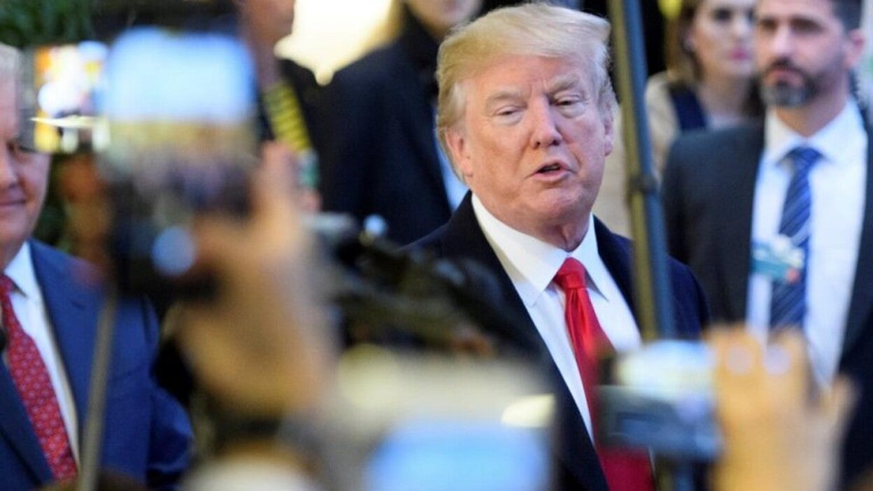 Trump niega que intentara despedir al fiscal Mueller