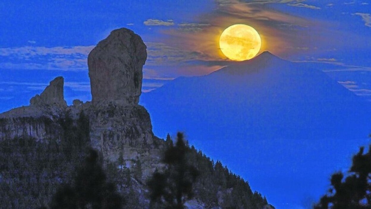 La Luna se despide de enero con superluna y eclipse total