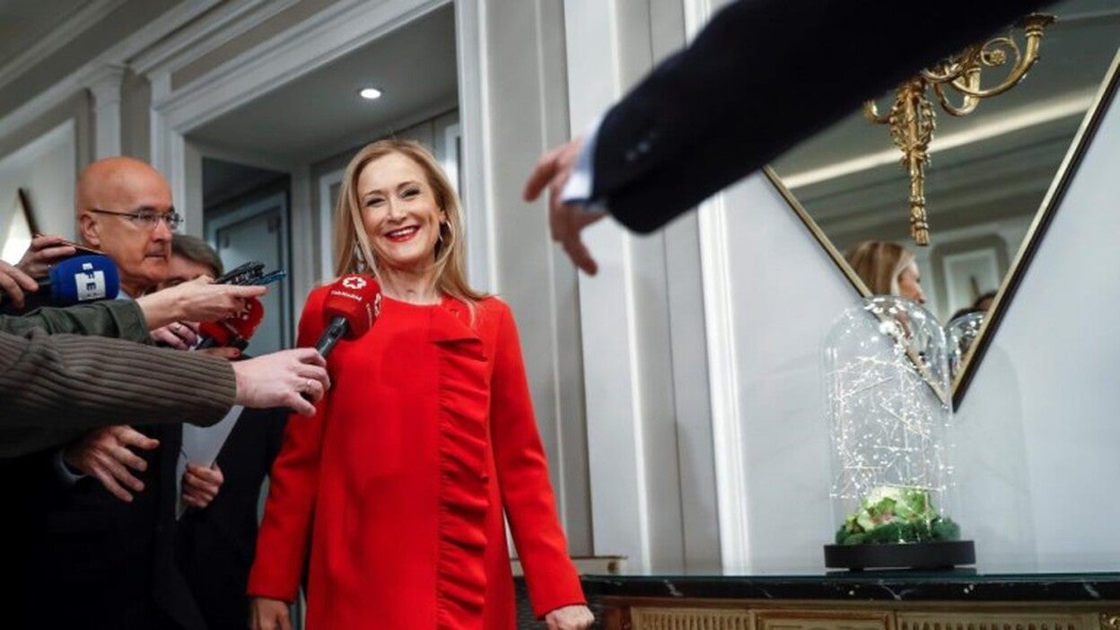 La Justicia da la razón a Cifuentes en la entrega de actas del Canal