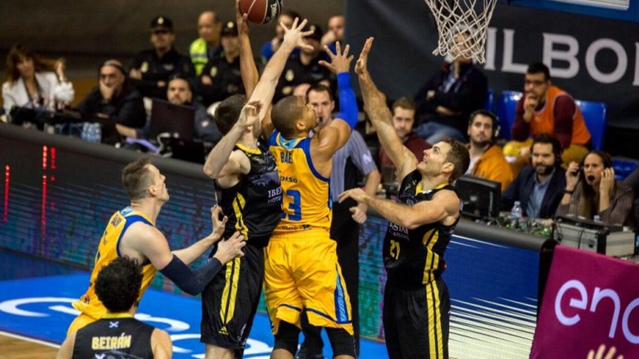 Mesa redonda sobre la Copa del Rey en la Universidad