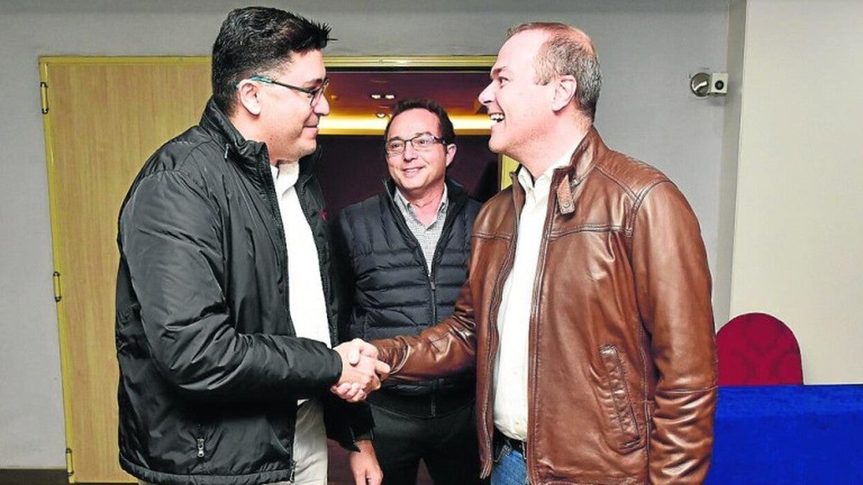 Las dudas sobre el censo del PSOE abren otra bronca entre ‘familias’