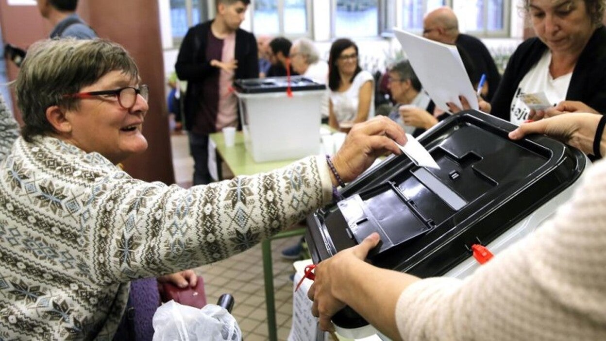 Cinco imputados por el 1-O declaran que frenaron al saber era delito