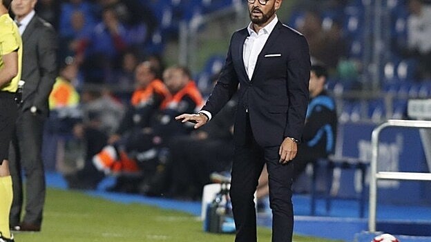 José Bordalás, entrenador del Getafe, se mostró muy "feliz" por el partido que su equipo cuajó en el Camp Nou. / Efe