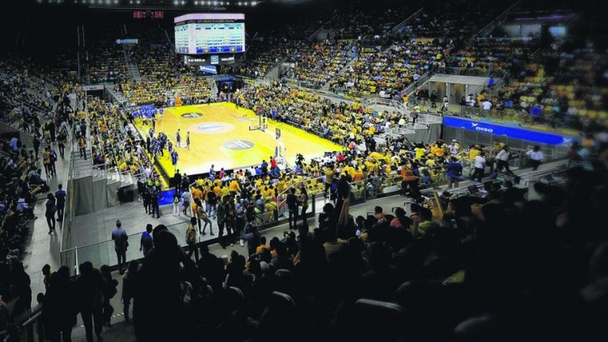 Se busca rey en el Arena