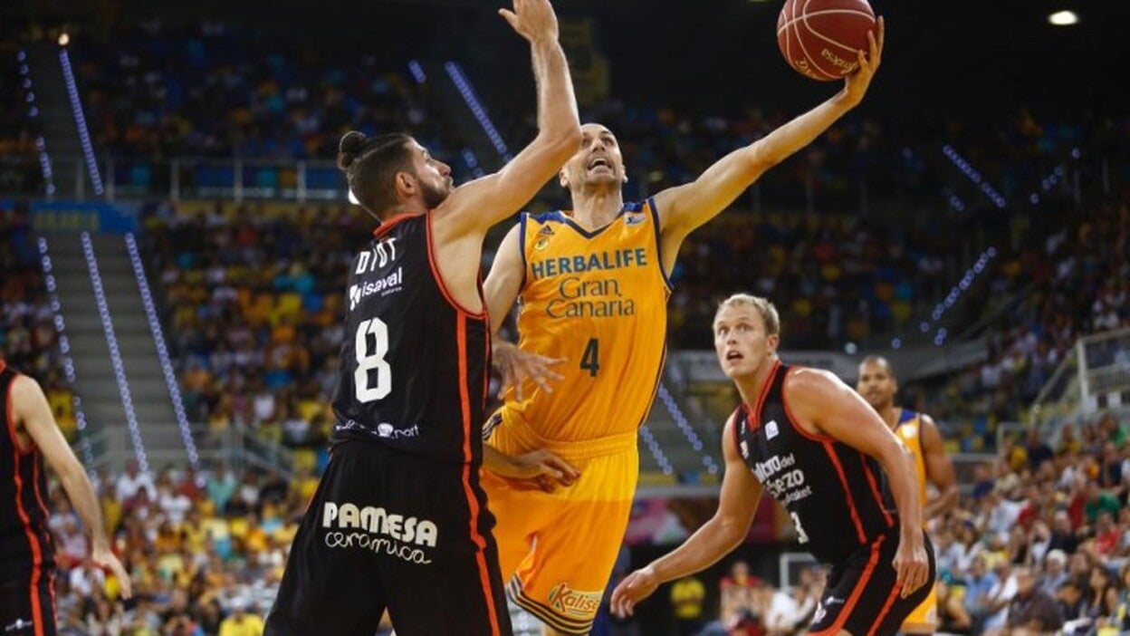 Oliver: “Esperamos ser sólidos ante el Valencia”