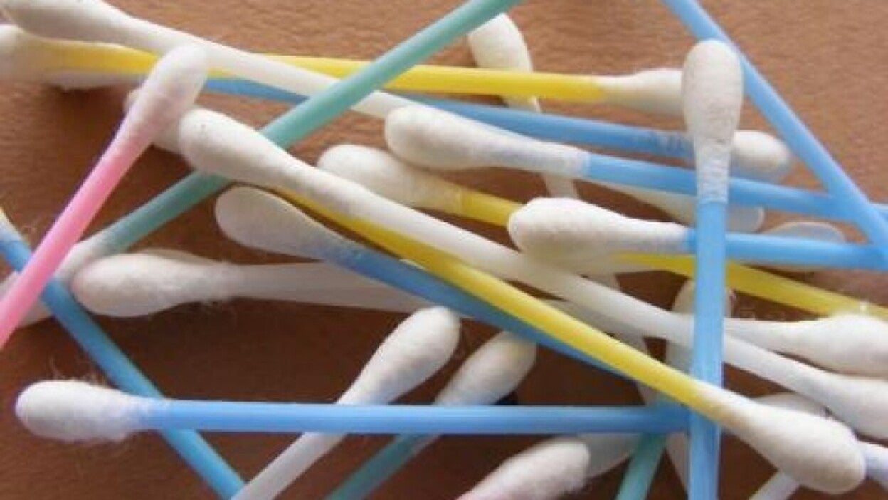 Los bastoncillos de los oídos tardan 300 años en destruirse