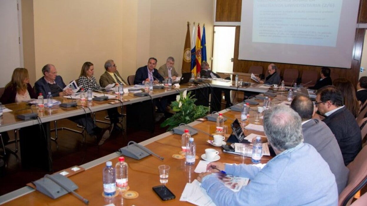 El profesorado no comparte las normas de permanencia