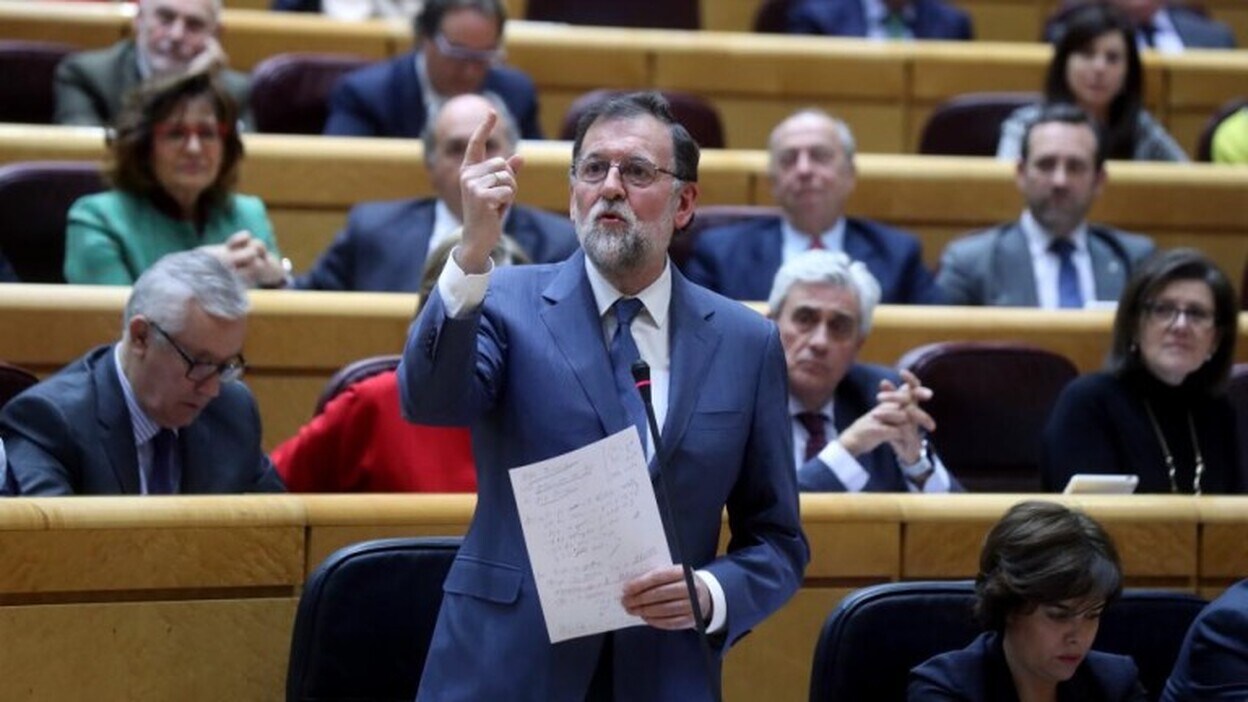 Rajoy insta al PDeCAT a formar un Govern legal con el que garantiza diálogo