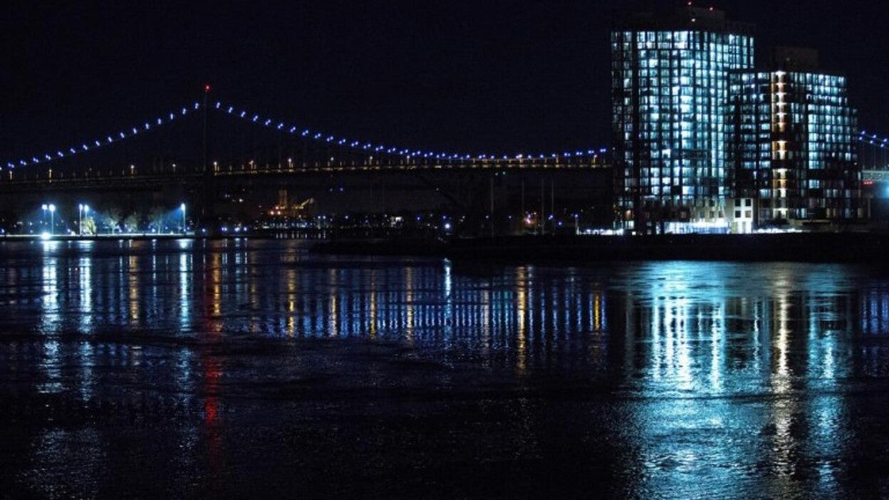 5 muertos al estrellarse un helicóptero en el East River