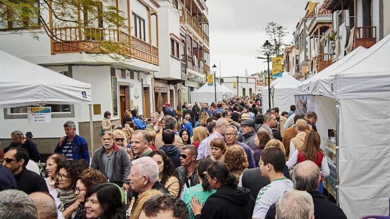 Las mejores queserías de Europa convierten Moya en un hervidero