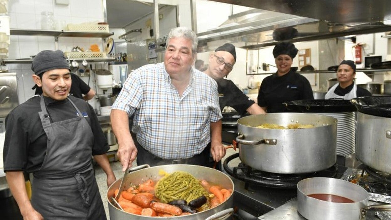 Gran éxito, Puchero de las 7 carnes en El Padrino