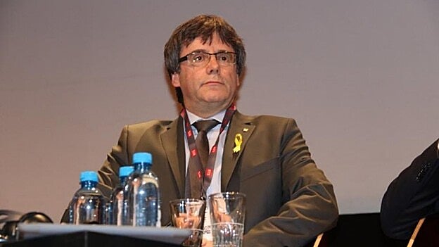 La policía alemana detiene a Puigdemont tras cinco meses de fuga