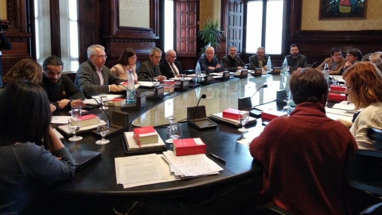 El pleno para defender a Puigdemont, este miércoles