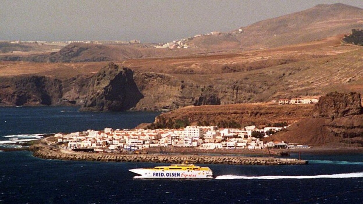La Comisión investigará el uso exclusivo del puerto de Agaete