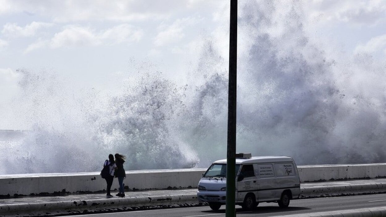 El día en que las olas se comían la avenida