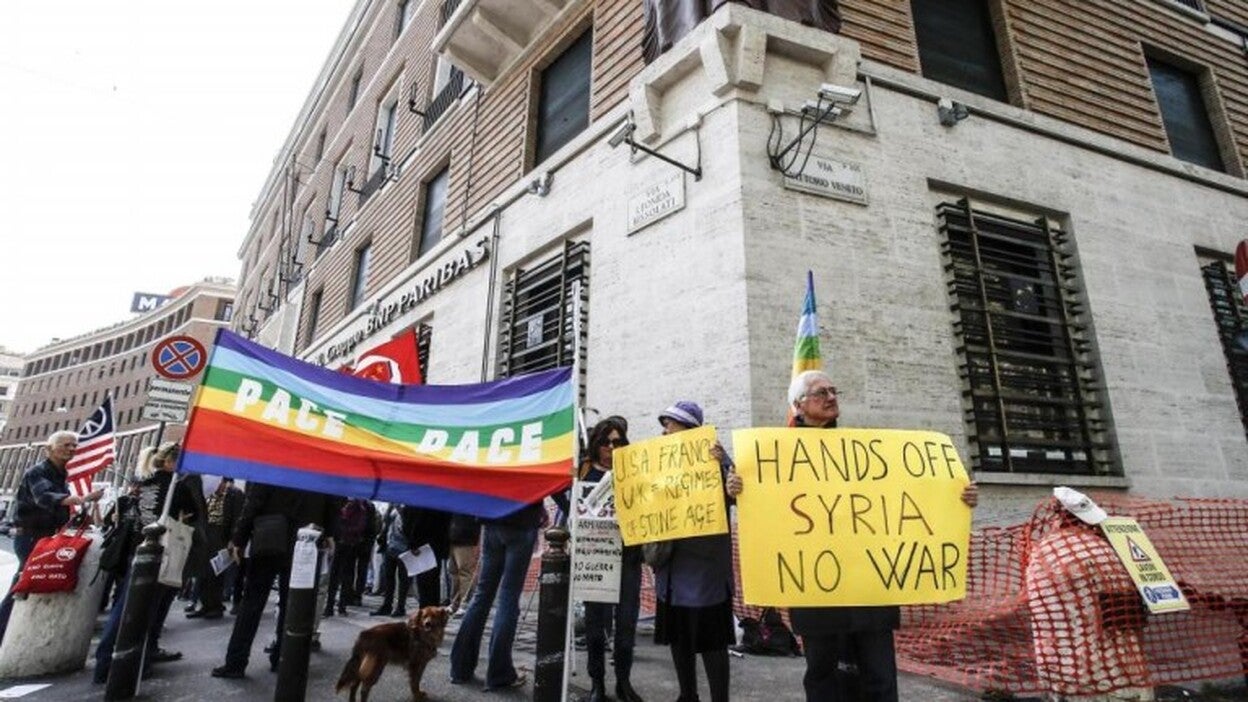 La comunidad internacional reacciona polarizada al bombardeo en Siria