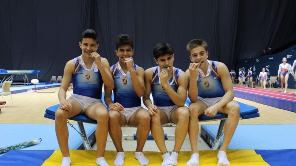 Acorán de la Santa Cruz hace historia en Bakú