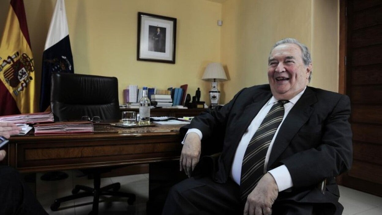 Saavedra nombra a una adjunta y dejará el  Diputado del Común