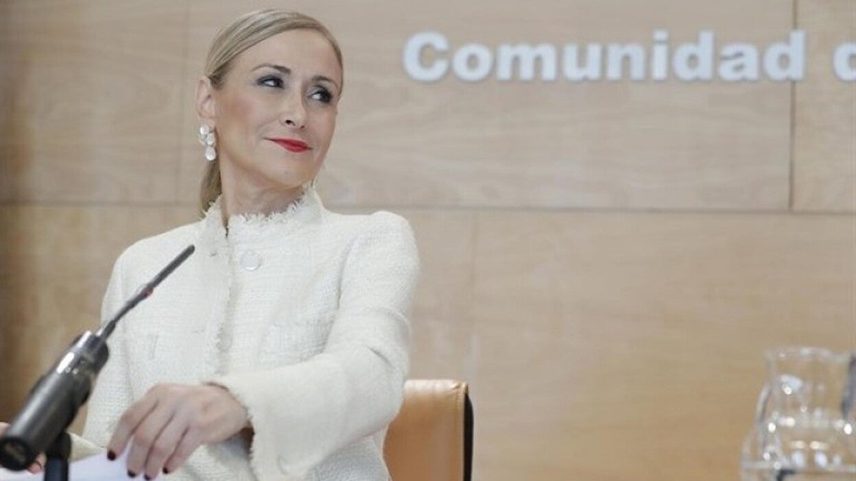 Cifuentes renuncia a la presidencia del PP de la Comunidad de Madrid