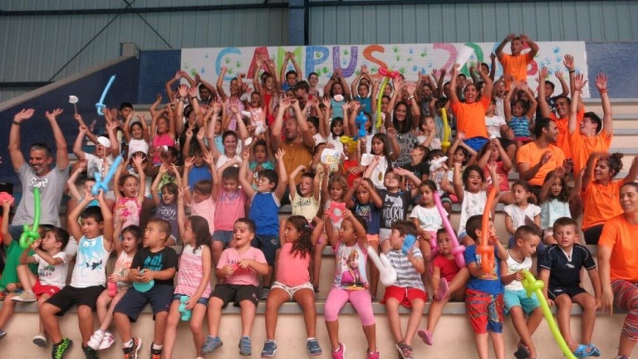 El Ayuntamiento oferta 7.720 plazas para escolares en verano