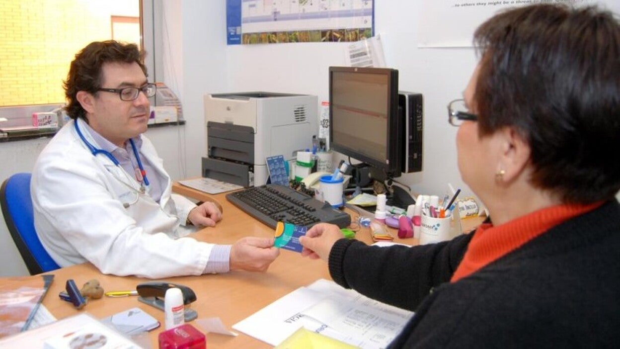 Los españoles aprueban a la sanidad pública