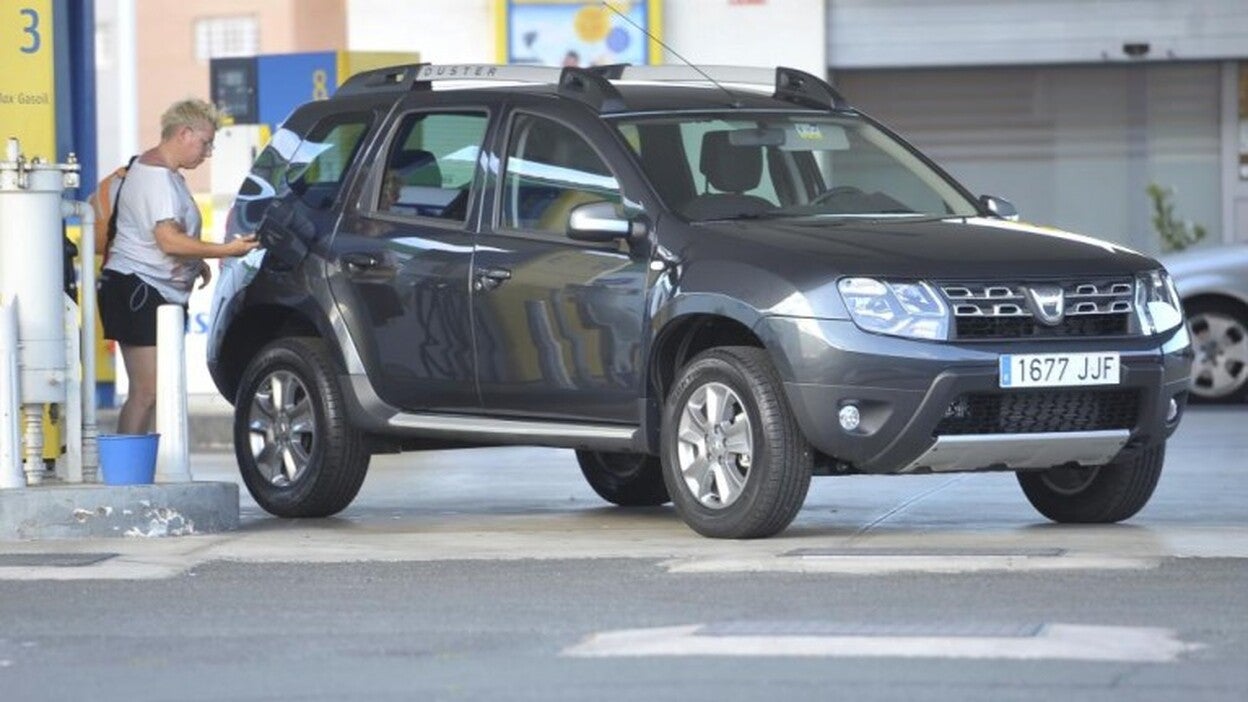 Repostar cuesta tres euros más que hace un mes