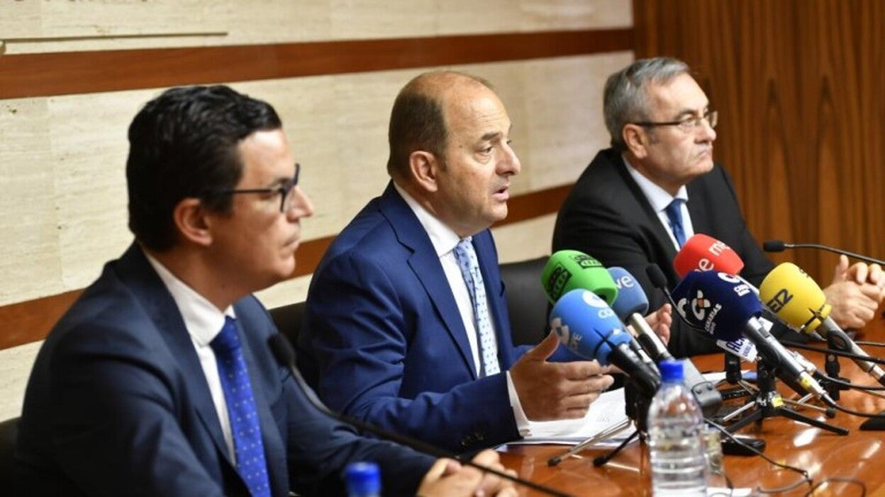 Toma de posesión de Cardona en la Autoridad Portuaria de Las Palmas