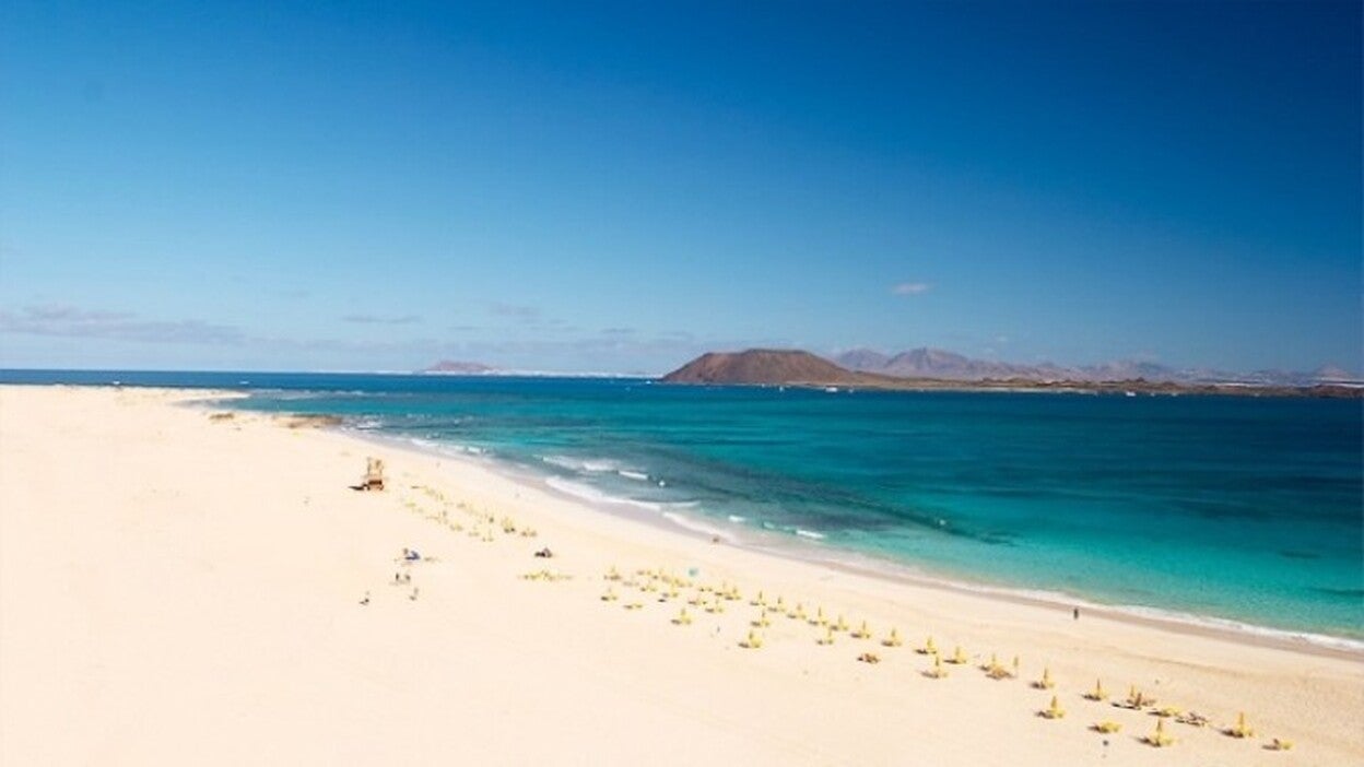 La Oliva amplía la vigilancia en las playas con seis socorristas más