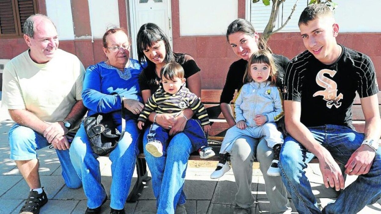 Hispasat ofrece internet satelital contra la brecha digital en la isla