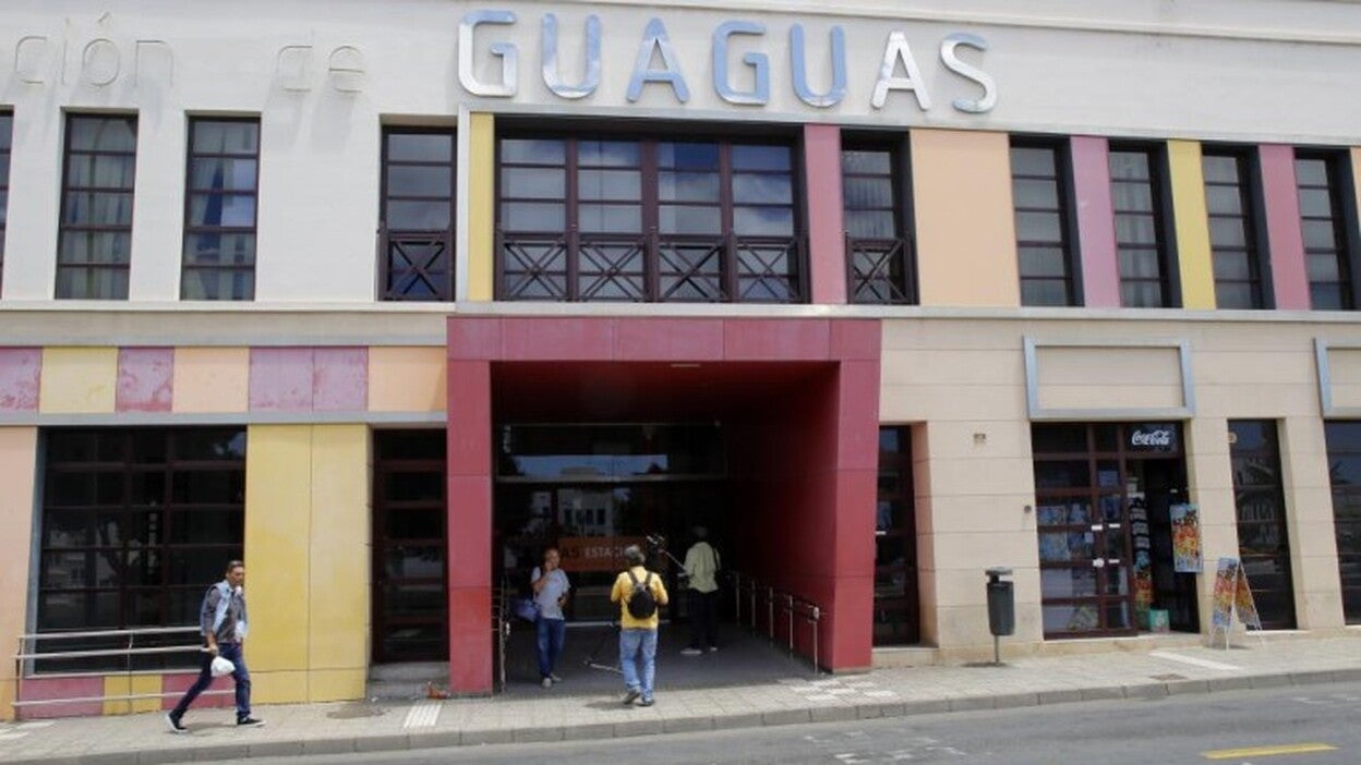 Sigue la búsqueda de la madre del feto hallado en Arrecife