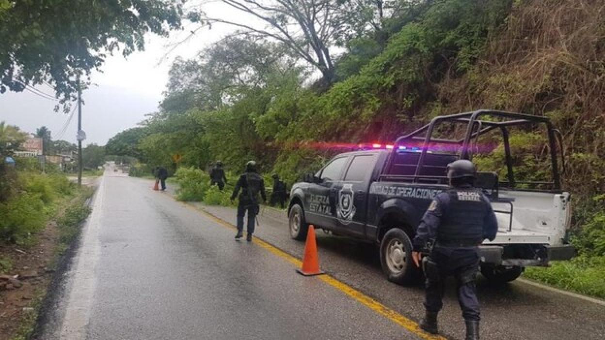 Carlotta deja cuatro heridos e inundaciones en el sur de México