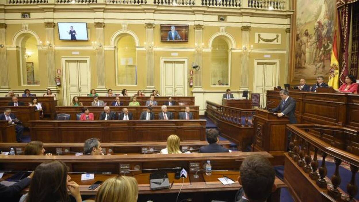 PP, PSOE y NC pactan ampliar hasta 75 el número de diputados