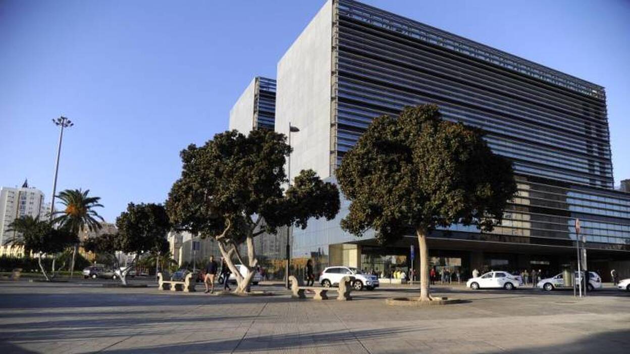 Libres tras poner a nombre de otro dos multas de tráfico