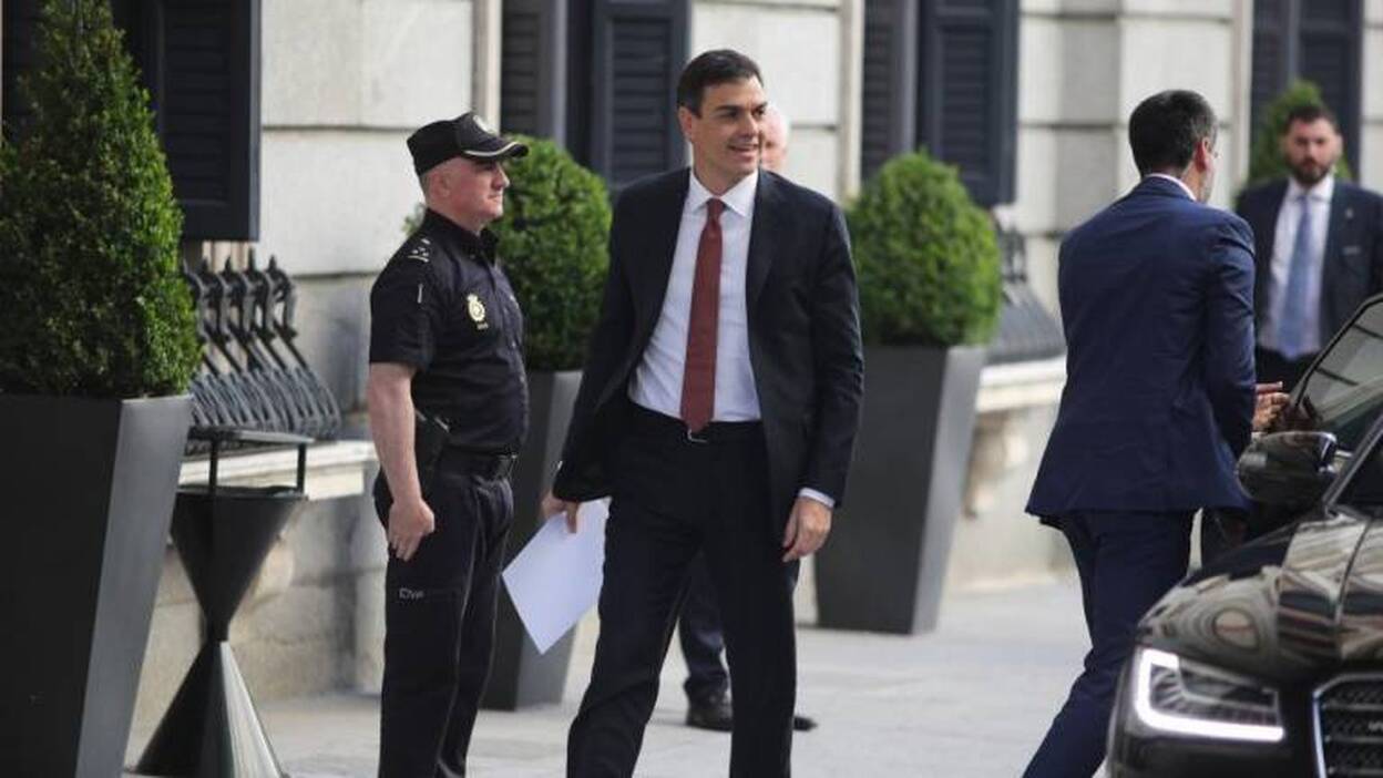 Pedro Sánchez inicia mañana con Macron su gira europea