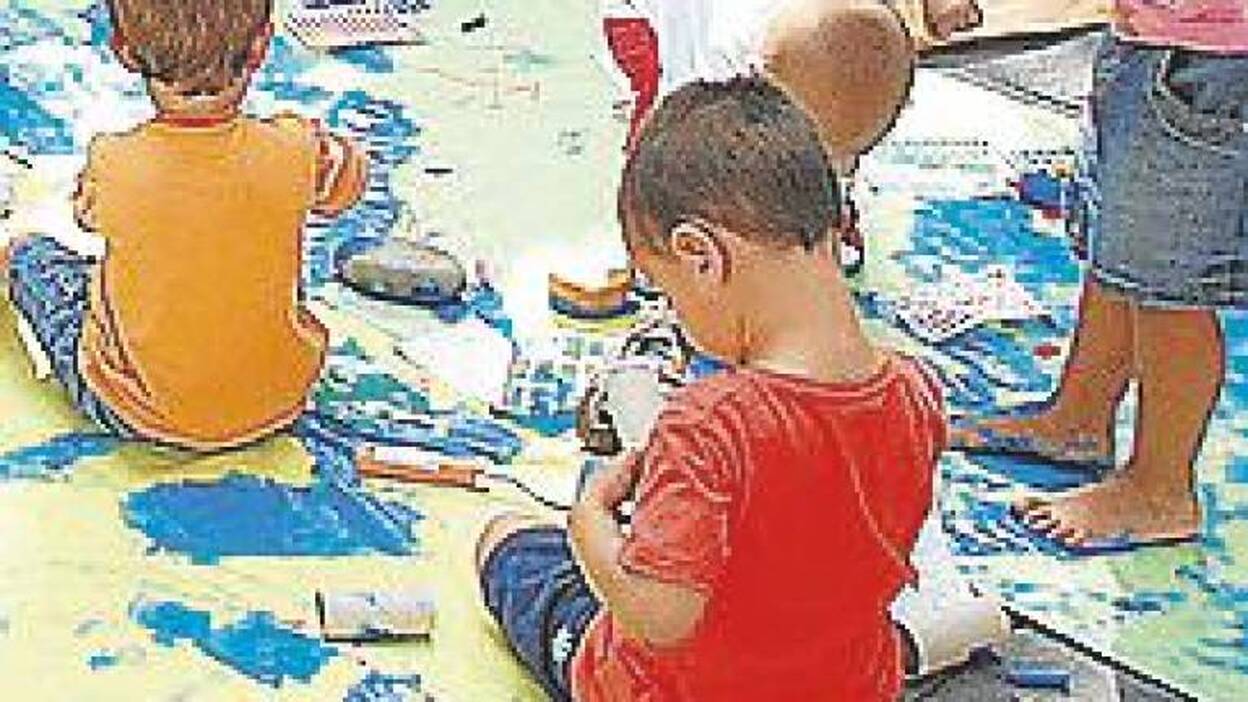 Siete de cada diez maestras de preescolar padecen del oído por el ruido