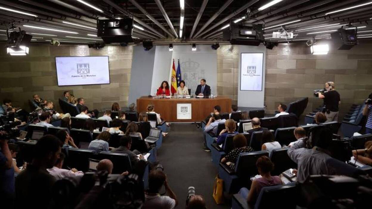 El Gobierno aprueba la subida adicional del 0,25% para los sueldos de los empleados públicos