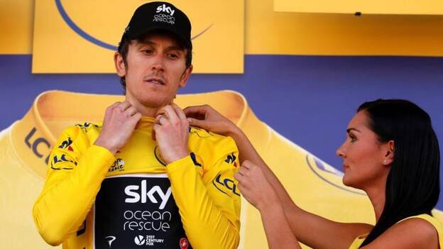 Geraint Thomas vence en La Rosière y es nuevo líder