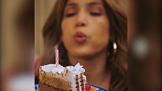 Jennifer López cumple 49 años en su mejor momento