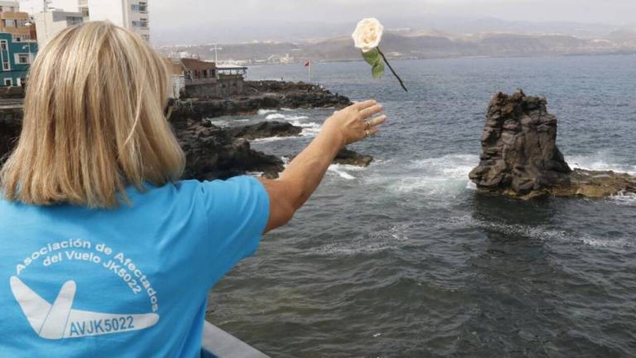 Tras la verdad que calme la pena