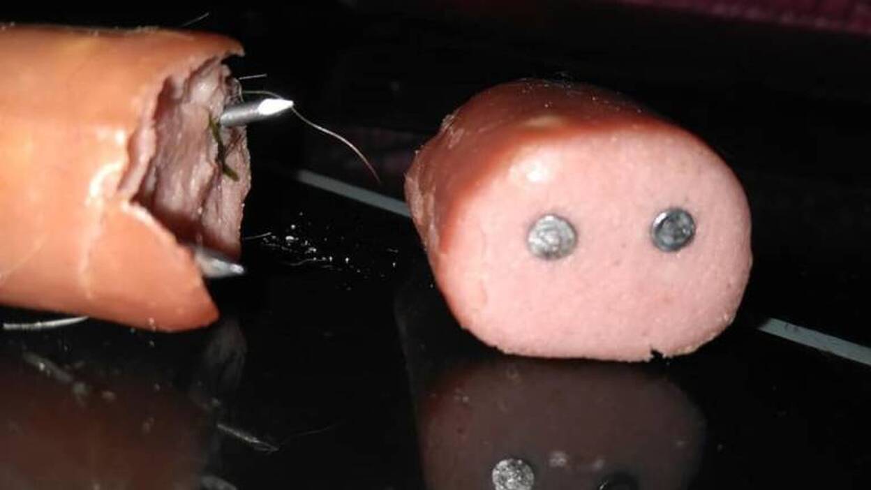 Alerta por la aparición de salchichas con clavos para perros