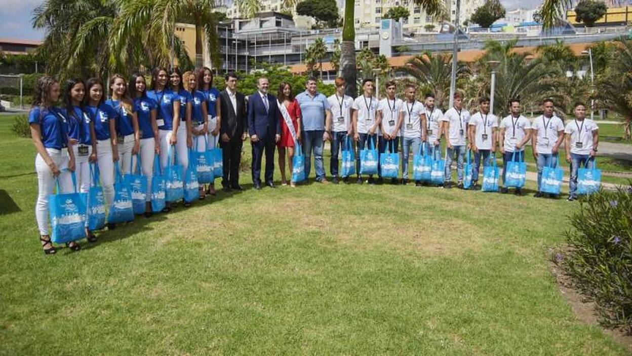 10 chicas y 10 chicos aspiran a reinar en las fiestas de Los Dolores en Ciudad Alta