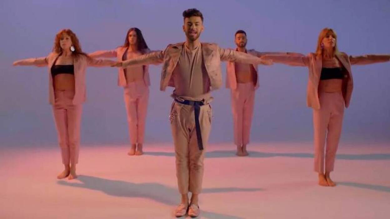 El primer single de Agoney supera las 250.000 reproducciones